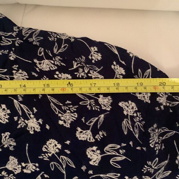 Angie White/ Black Mini Dress. Size M - Picture 3 of 11